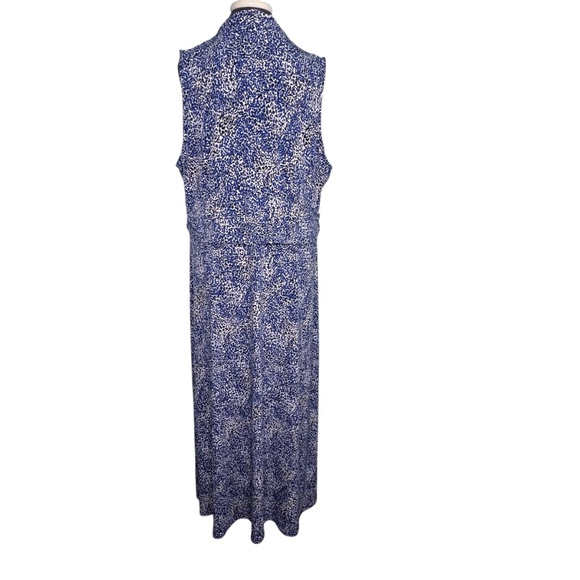 Vince Camuto Plus Size Maxi Dress - Picture 3 of 9